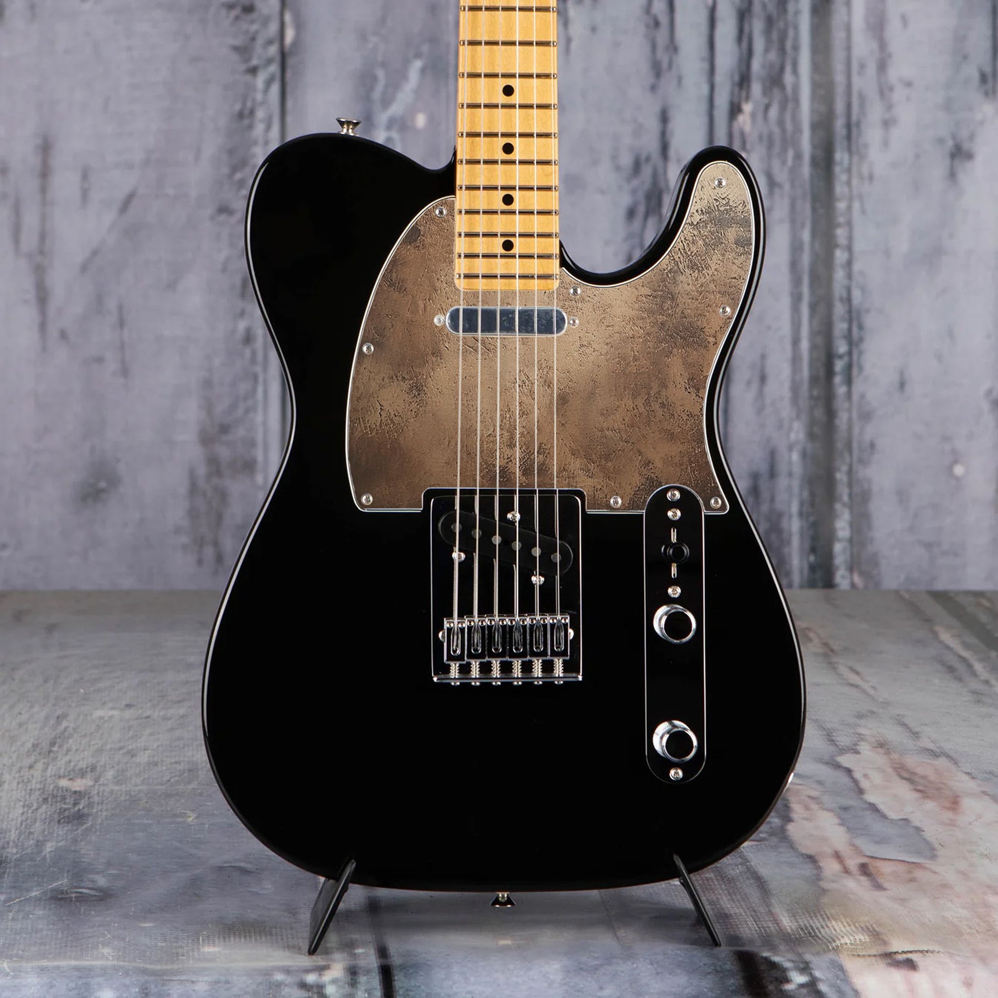 Egyedi Telecaster gitár koptató antik bronz textúrával, amely vintage és elegáns megjelenést biztosít